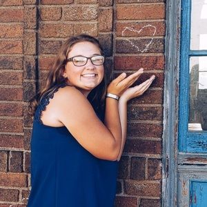 Meet your Posher, Kasey